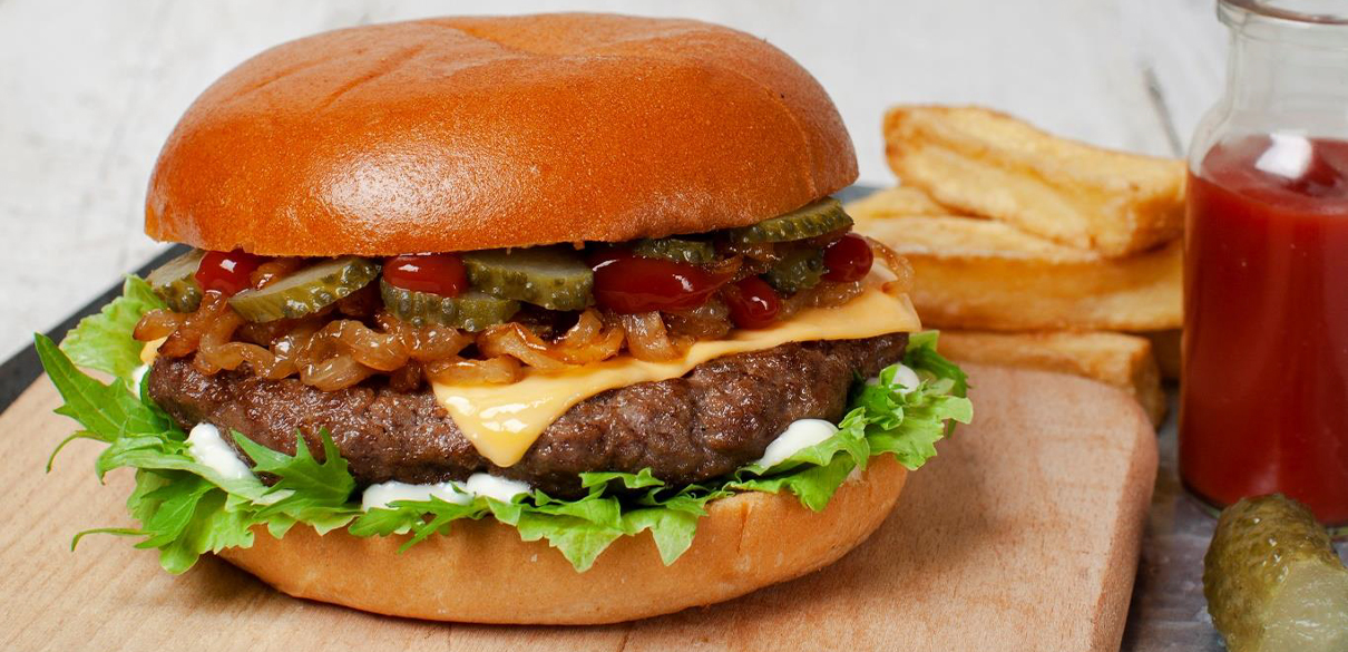 Steak 'n' Pickle Burger - Kepak Foodservice